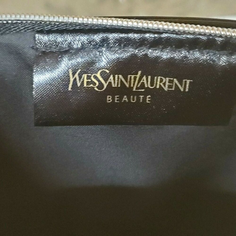 New YSL Yves Saint Laurent Cosmetics Glossy Makeup Purse Bag, Black - Picture 2 of 4